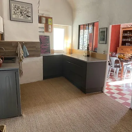 Casa de Férias Cevenol De Caractere Equipe, Piscine, Aire De Jeu Et Jardin Meyrannes