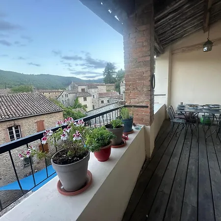 Casa de Férias Cevenol De Caractere Equipe, Piscine, Aire De Jeu Et Jardin *